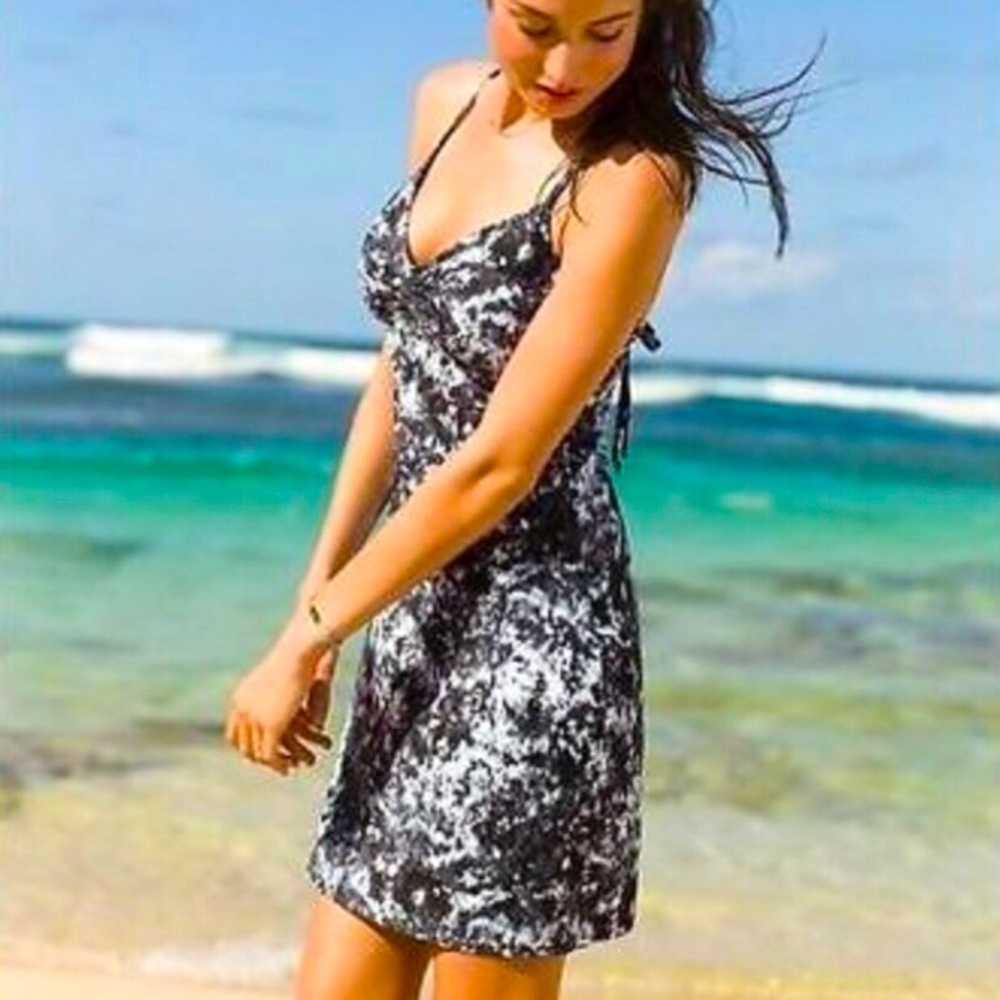 Athleta Printed Zumma Swim Dress Black White Medium Tall